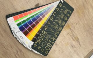 swatch color book avec gold et clear